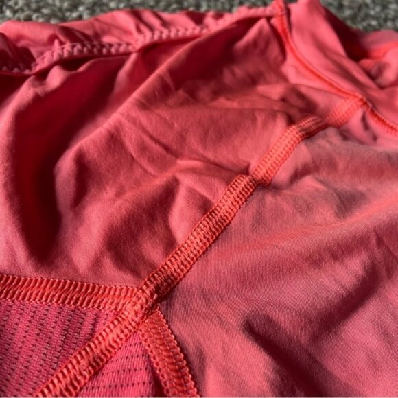 Lululemon Run: Sun Sprinter Short SleeveFlash Light size 10 - Picture 7 of 8